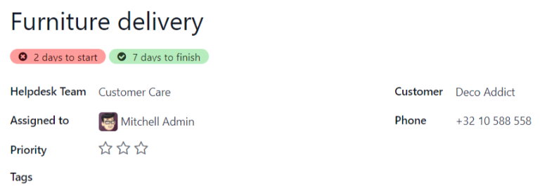 View of a ticket's form with a failing and passing SLA in Axis Helpdesk.